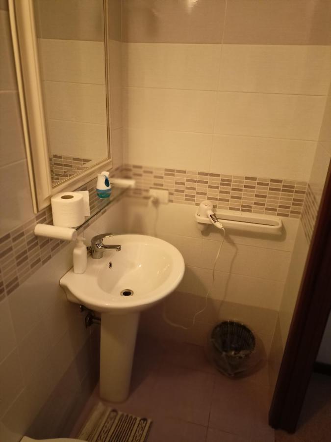 Marco - Camere Con Bagno Privato Vicino Al Centro Фоліньо Екстер'єр фото
