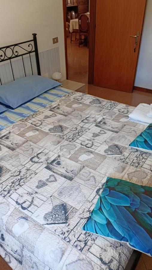 Marco - Camere Con Bagno Privato Vicino Al Centro Фоліньо Екстер'єр фото