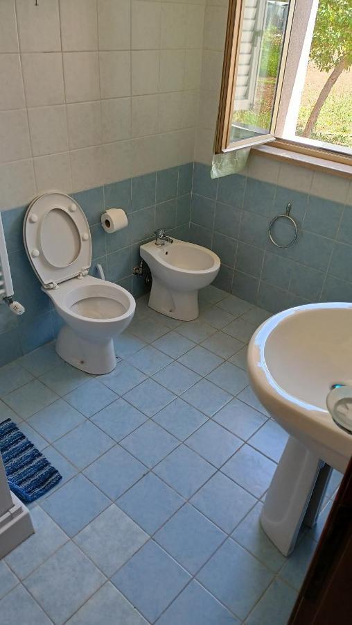 Marco - Camere Con Bagno Privato Vicino Al Centro Фоліньо Екстер'єр фото