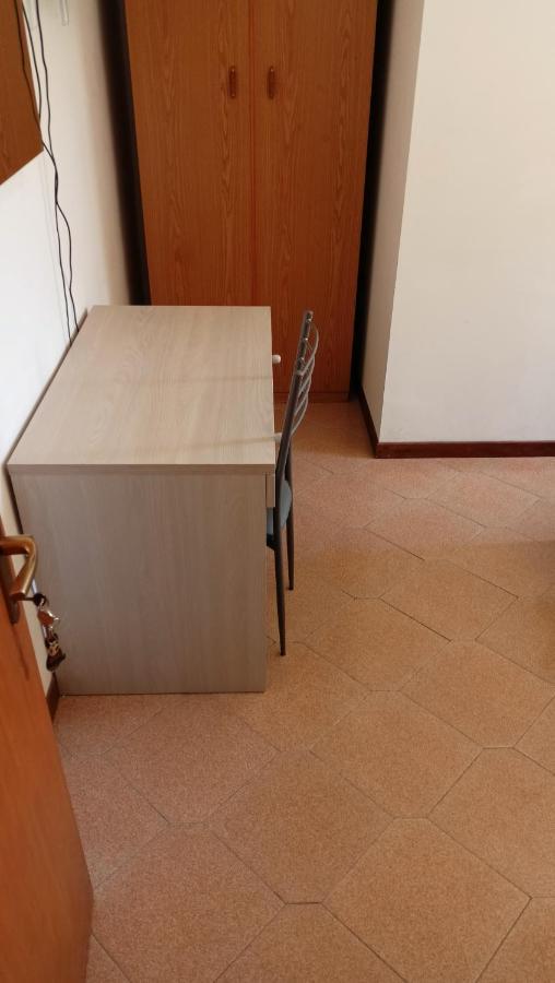 Marco - Camere Con Bagno Privato Vicino Al Centro Фоліньо Екстер'єр фото